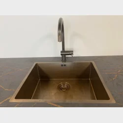 KUBUS 500 SOFT KKKENVASK, BRUNERET MASSIV MESSING