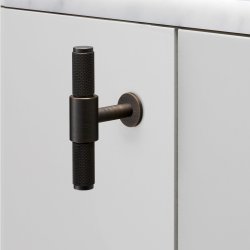 BUSTER+PUNCH | T-BAR GREB