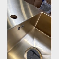 KKV200 - Massiv gennemg�ende messing plade med 50x40 vask. ( fremstilles p� �nskede m�l )