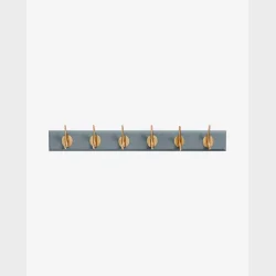 KNAGERKKE I TR MED 6 MESSING KNAGER